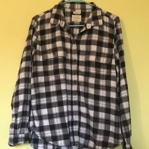 American Eagle Ahh-mazingly soft Black and White Plaid Flannel Shirt size LG
